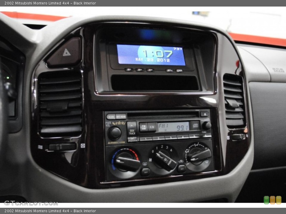 Black Interior Controls for the 2002 Mitsubishi Montero Limited 4x4 #65609176