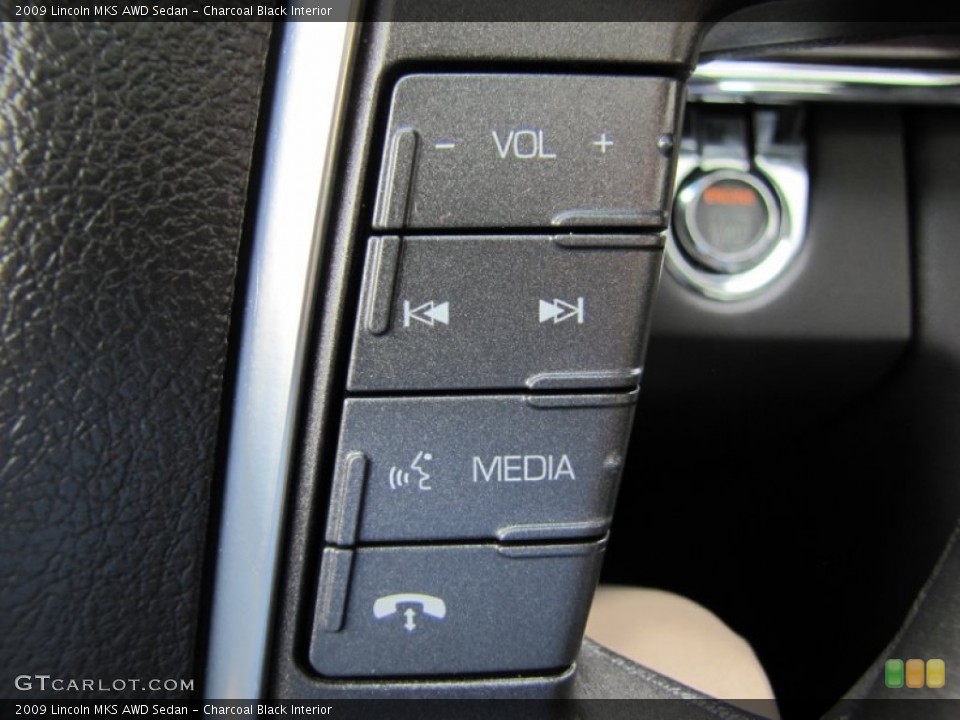 Charcoal Black Interior Controls for the 2009 Lincoln MKS AWD Sedan #65618981