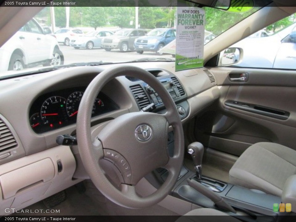 Taupe Interior Photo for the 2005 Toyota Camry LE #65619006