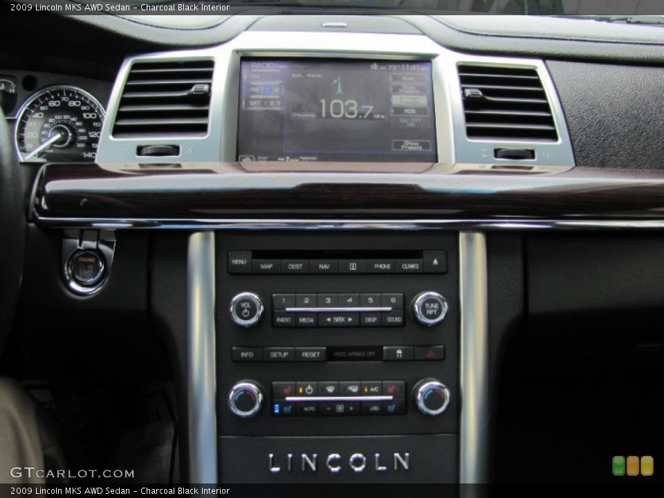 Charcoal Black Interior Controls for the 2009 Lincoln MKS AWD Sedan #65619036