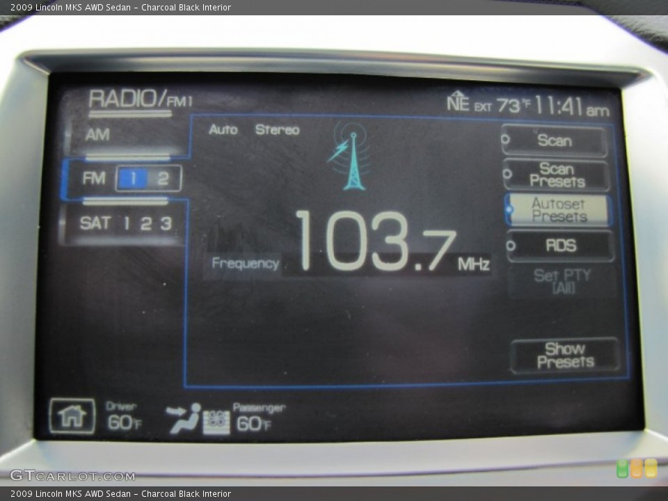 Charcoal Black Interior Controls for the 2009 Lincoln MKS AWD Sedan #65619045