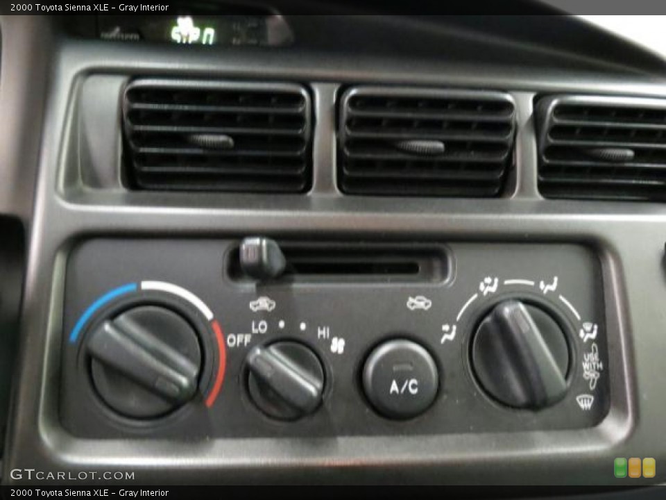 Gray Interior Controls for the 2000 Toyota Sienna XLE #65620725