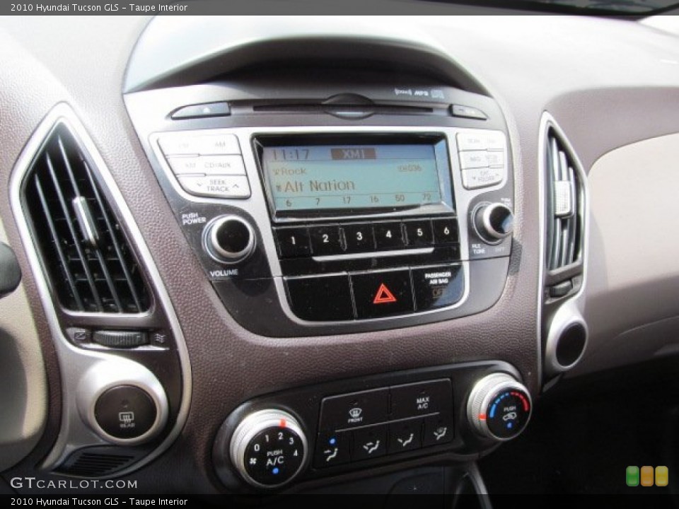 Taupe Interior Controls for the 2010 Hyundai Tucson GLS #65657533