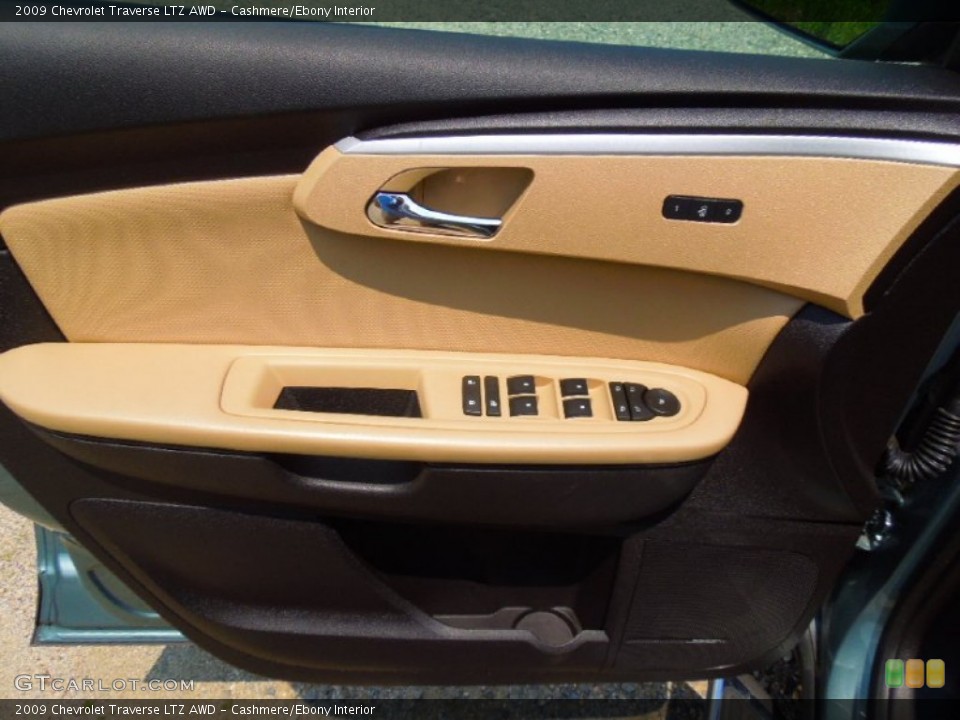 Cashmere/Ebony Interior Door Panel for the 2009 Chevrolet Traverse LTZ AWD #65659018