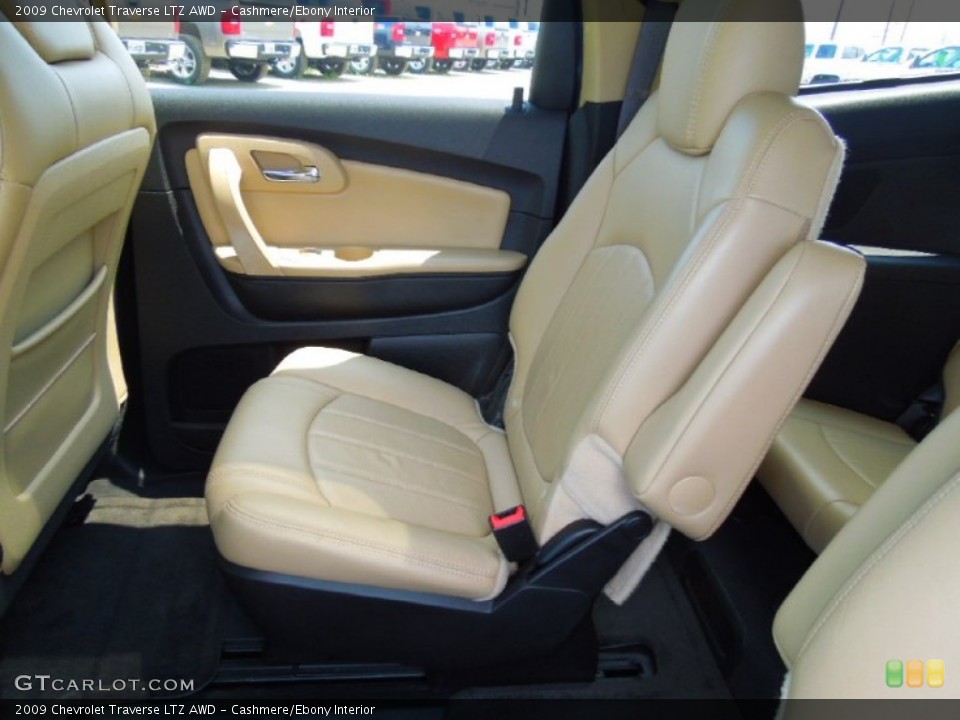 Cashmere/Ebony Interior Rear Seat for the 2009 Chevrolet Traverse LTZ AWD #65659072