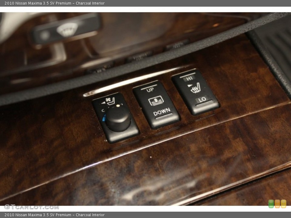 Charcoal Interior Controls for the 2010 Nissan Maxima 3.5 SV Premium #65661529