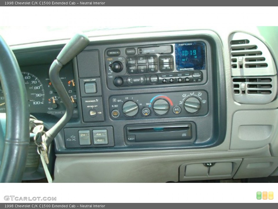 Neutral Interior Controls for the 1998 Chevrolet C/K C1500 Extended Cab #65664715