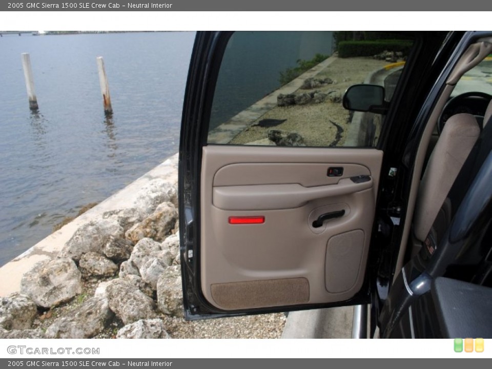 Neutral Interior Door Panel for the 2005 GMC Sierra 1500 SLE Crew Cab #65675272