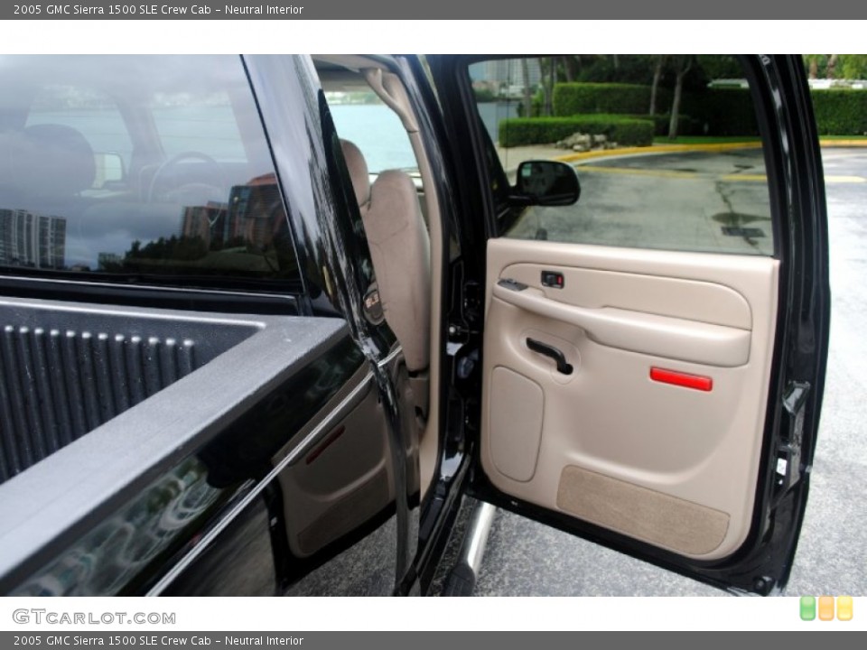 Neutral Interior Door Panel for the 2005 GMC Sierra 1500 SLE Crew Cab #65675275
