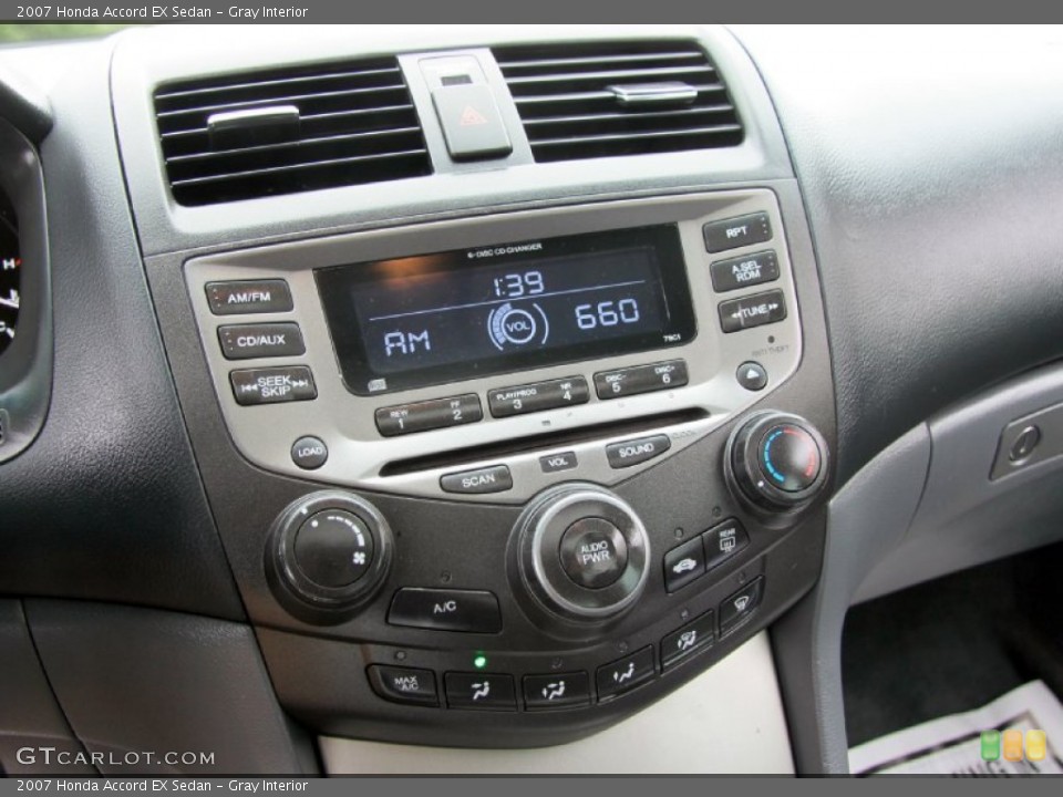 Gray Interior Controls for the 2007 Honda Accord EX Sedan #65686725