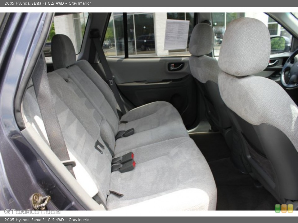 Gray Interior Rear Seat for the 2005 Hyundai Santa Fe GLS 4WD #65690537