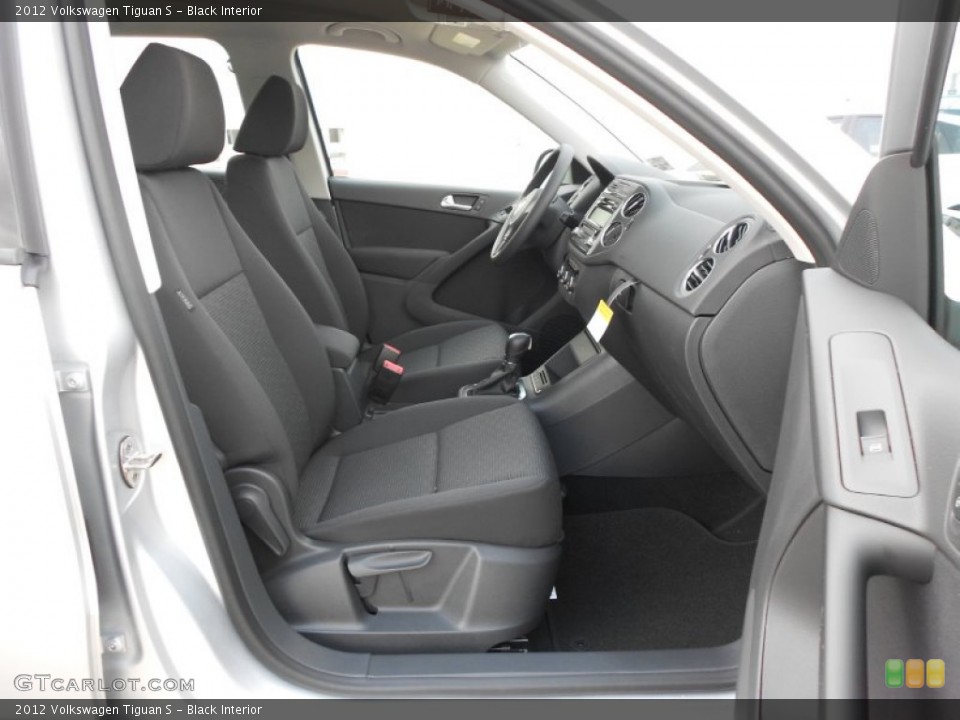 Black Interior Photo for the 2012 Volkswagen Tiguan S #65706368