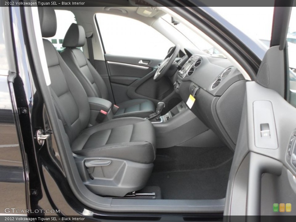 Black Interior Photo for the 2012 Volkswagen Tiguan SEL #65706572