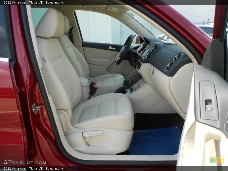Beige Interior Photo for the 2012 Volkswagen Tiguan SE #65707247