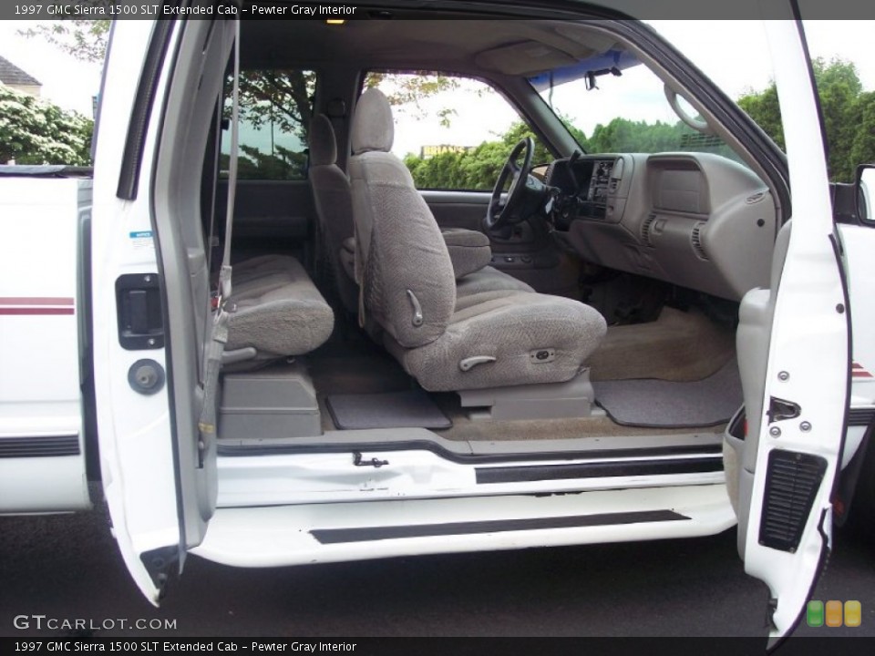 Pewter Gray Interior Photo for the 1997 GMC Sierra 1500 SLT Extended Cab #65708268