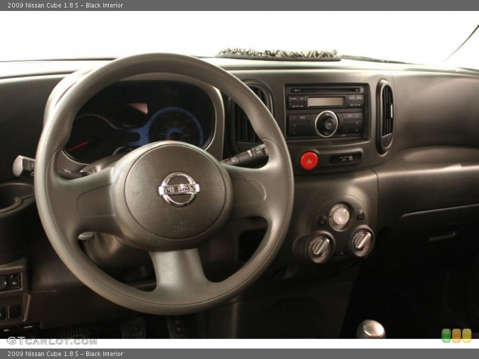 Black Interior Dashboard for the 2009 Nissan Cube 1.8 S #65718194