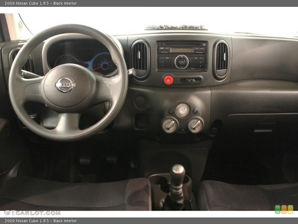 Black Interior Dashboard for the 2009 Nissan Cube 1.8 S #65718278
