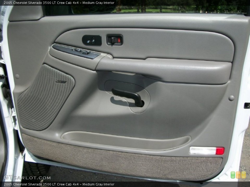 Medium Gray Interior Door Panel for the 2005 Chevrolet Silverado 3500 LT Crew Cab 4x4 #65759017