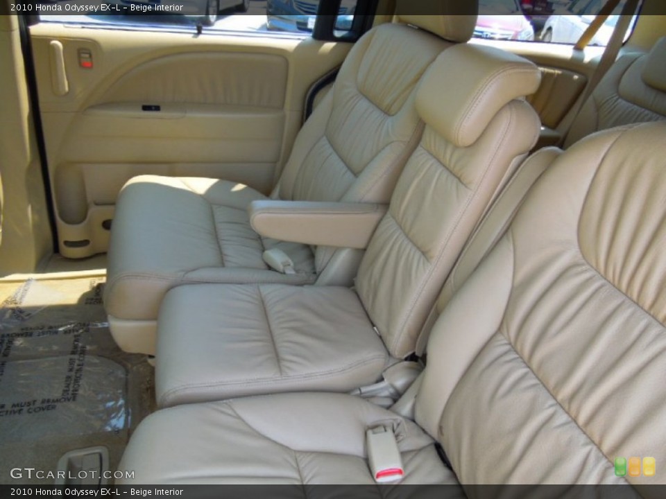 Beige Interior Rear Seat for the 2010 Honda Odyssey EX-L #65759041