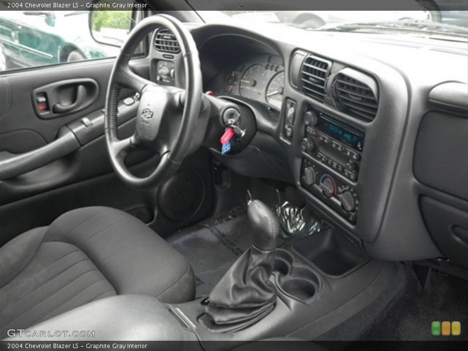 Graphite Gray Interior Photo for the 2004 Chevrolet Blazer LS #65763153