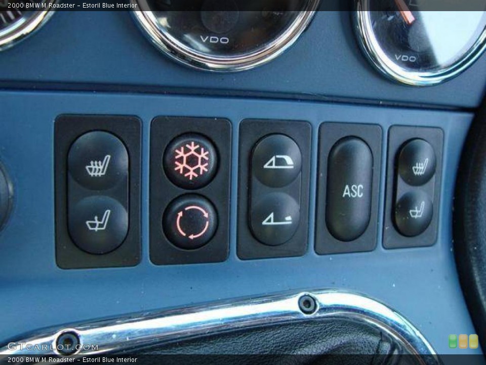 Estoril Blue Interior Controls for the 2000 BMW M Roadster #6578171