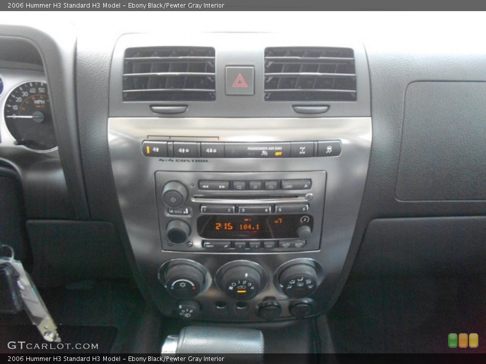 Ebony Black/Pewter Gray Interior Controls for the 2006 Hummer H3  #65804770