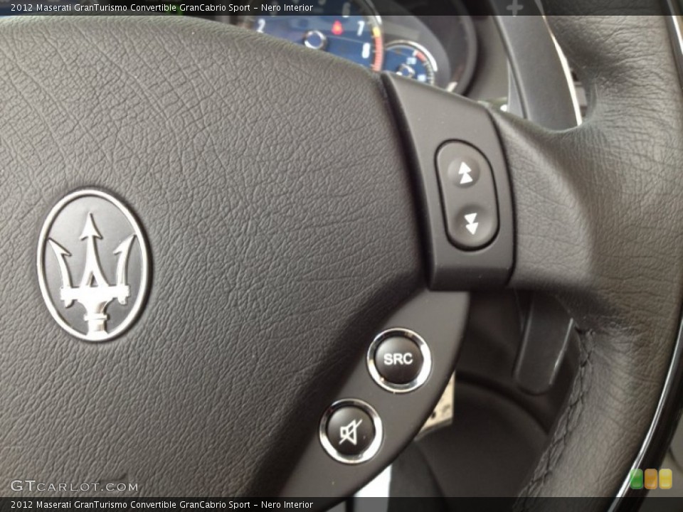 Nero Interior Controls for the 2012 Maserati GranTurismo Convertible GranCabrio Sport #65833718