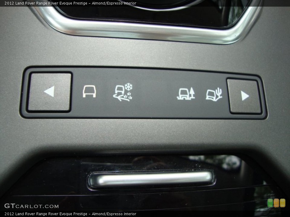 Almond/Espresso Interior Controls for the 2012 Land Rover Range Rover Evoque Prestige #65855055
