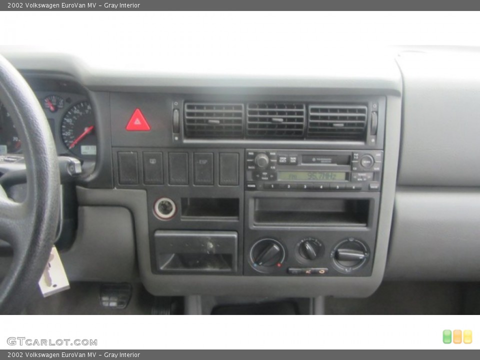 Gray Interior Controls for the 2002 Volkswagen EuroVan MV #65855439