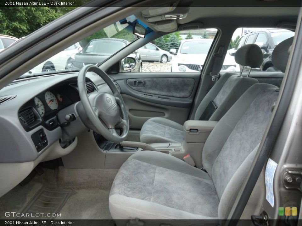 Dusk Interior Photo for the 2001 Nissan Altima SE #65863527