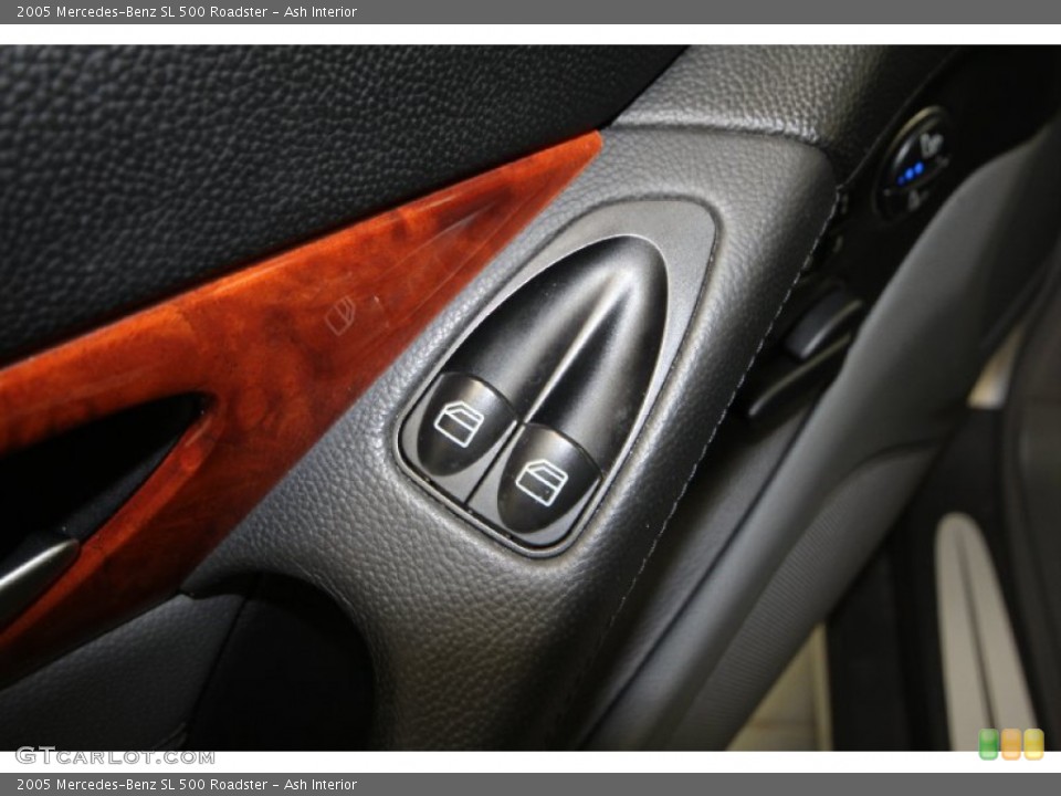 Ash Interior Controls for the 2005 Mercedes-Benz SL 500 Roadster #65873052