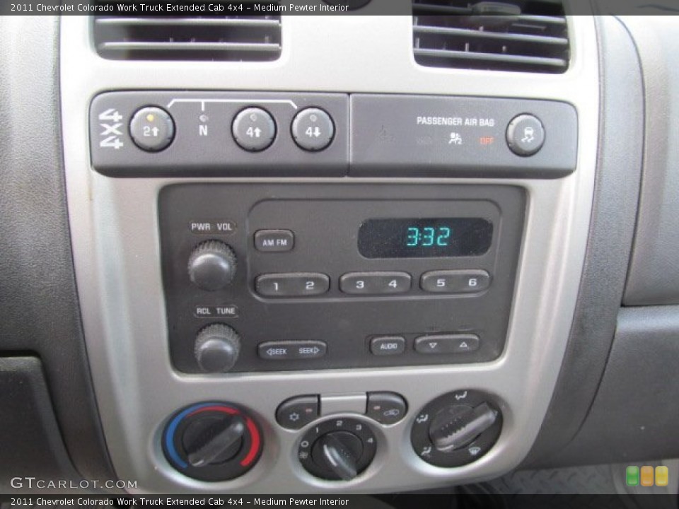 Medium Pewter Interior Controls for the 2011 Chevrolet Colorado Work Truck Extended Cab 4x4 #65923049