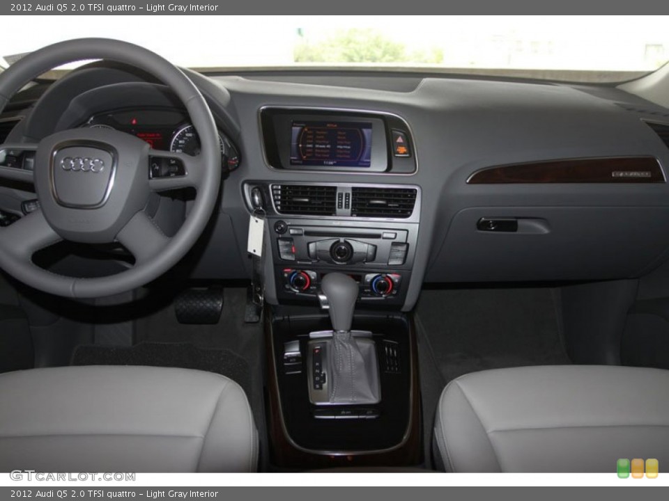 Light Gray Interior Dashboard for the 2012 Audi Q5 2.0 TFSI quattro #65931518