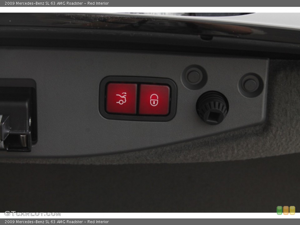 Red Interior Controls for the 2009 Mercedes-Benz SL 63 AMG Roadster #65945255
