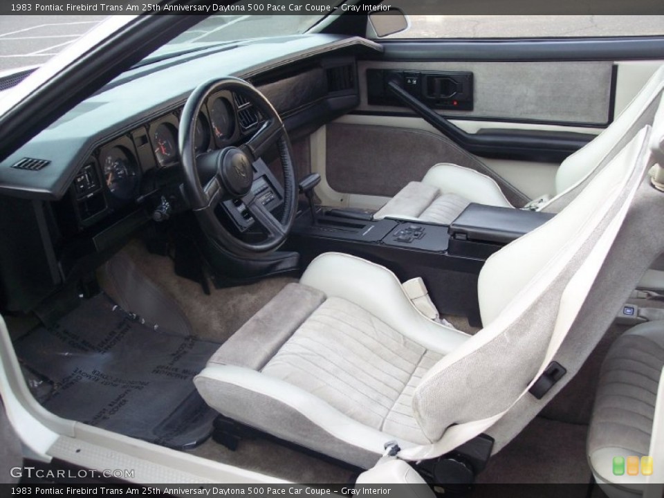 Gray Interior Photo for the 1983 Pontiac Firebird Trans Am 25th Anniversary Daytona 500 Pace Car Coupe #65948267