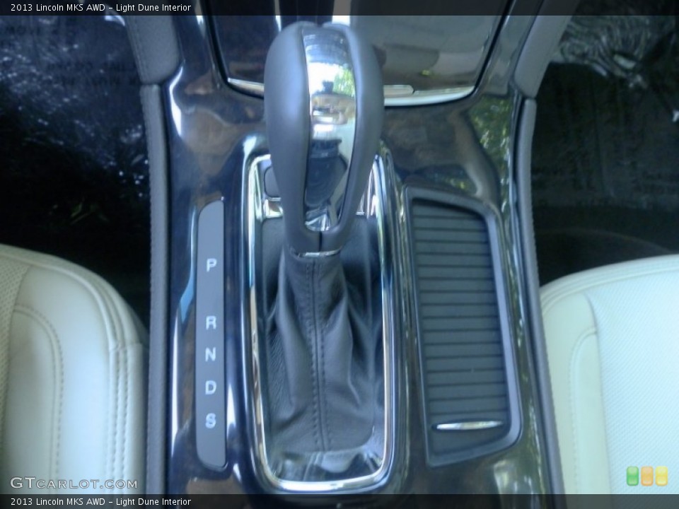 Light Dune Interior Transmission for the 2013 Lincoln MKS AWD #65951028