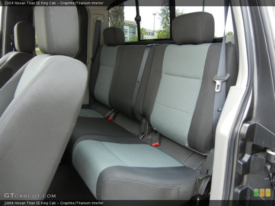 Graphite/Titanium Interior Photo for the 2004 Nissan Titan SE King Cab #65960837