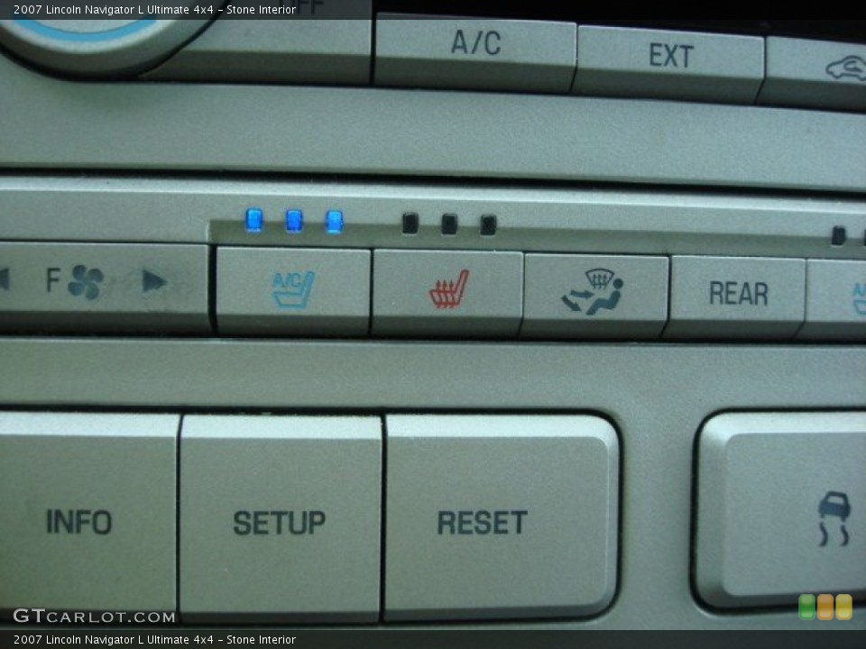 Stone Interior Controls for the 2007 Lincoln Navigator L Ultimate 4x4 #65988006