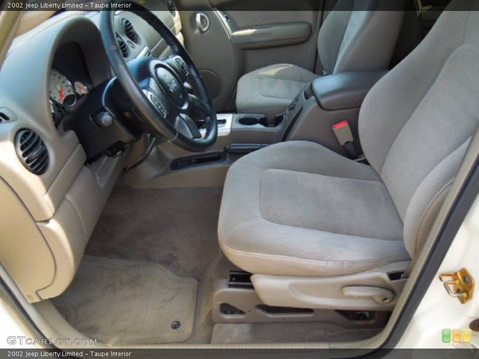 Taupe Interior Photo for the 2002 Jeep Liberty Limited #66020358