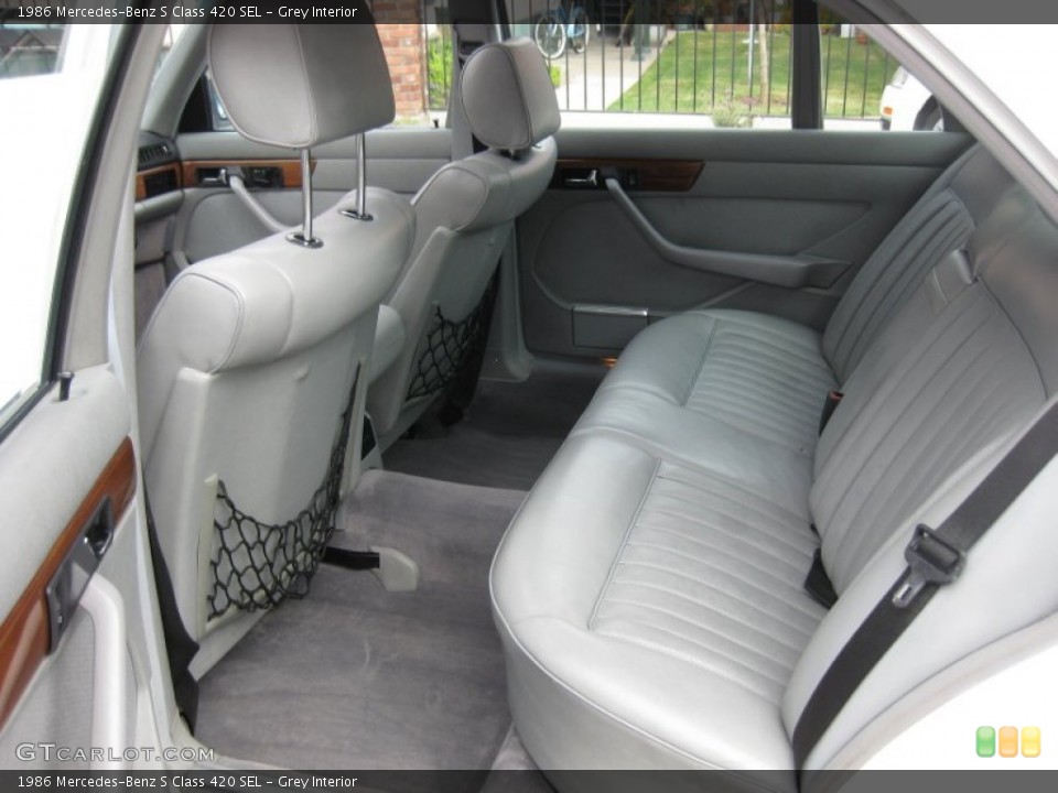 Grey Interior Photo for the 1986 Mercedes-Benz S Class 420 SEL #66031201