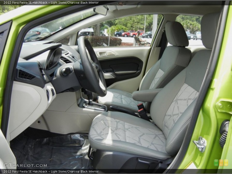 Light Stone/Charcoal Black Interior Photo for the 2012 Ford Fiesta SE Hatchback #66038273