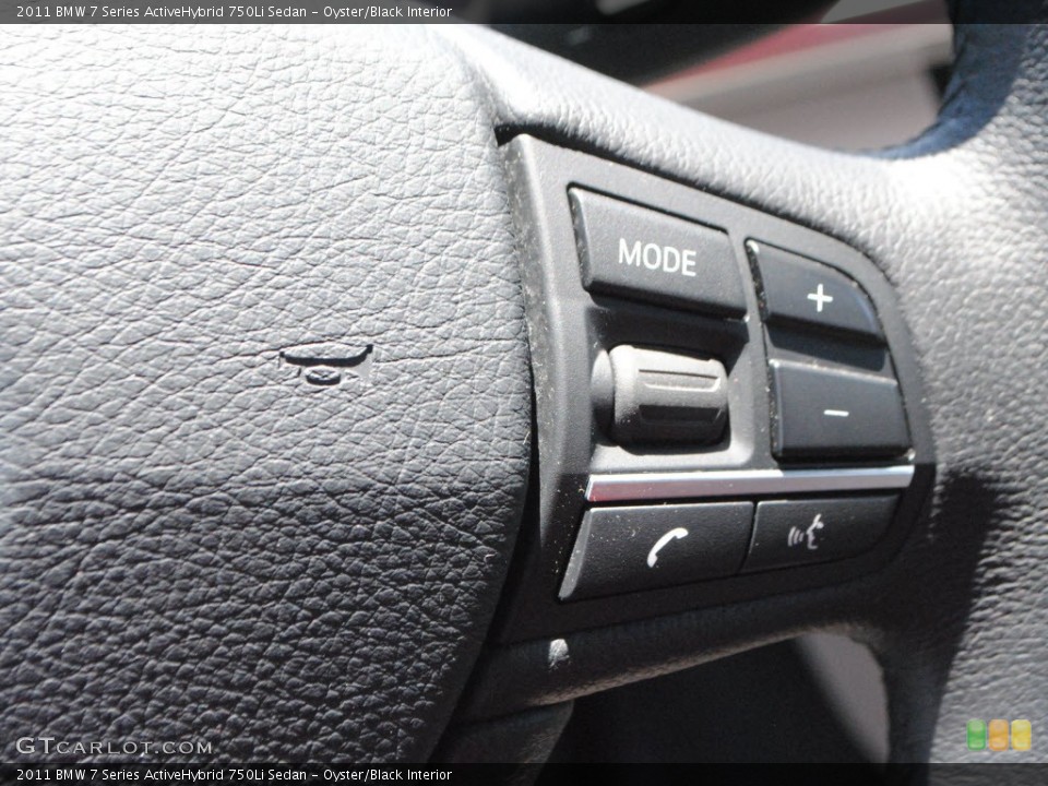 Oyster/Black Interior Controls for the 2011 BMW 7 Series ActiveHybrid 750Li Sedan #66060452