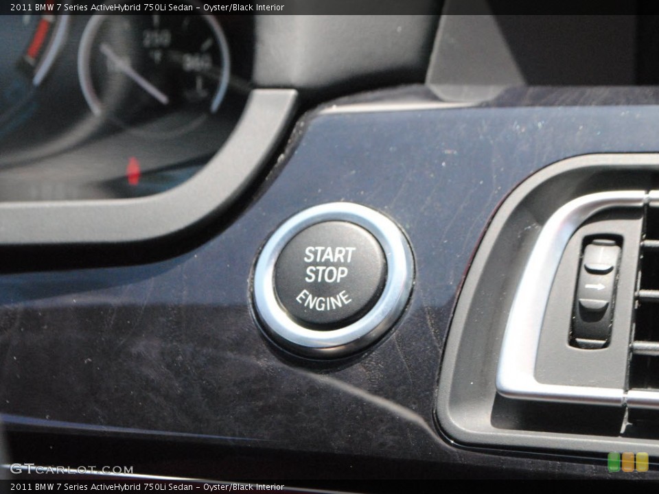 Oyster/Black Interior Controls for the 2011 BMW 7 Series ActiveHybrid 750Li Sedan #66060479