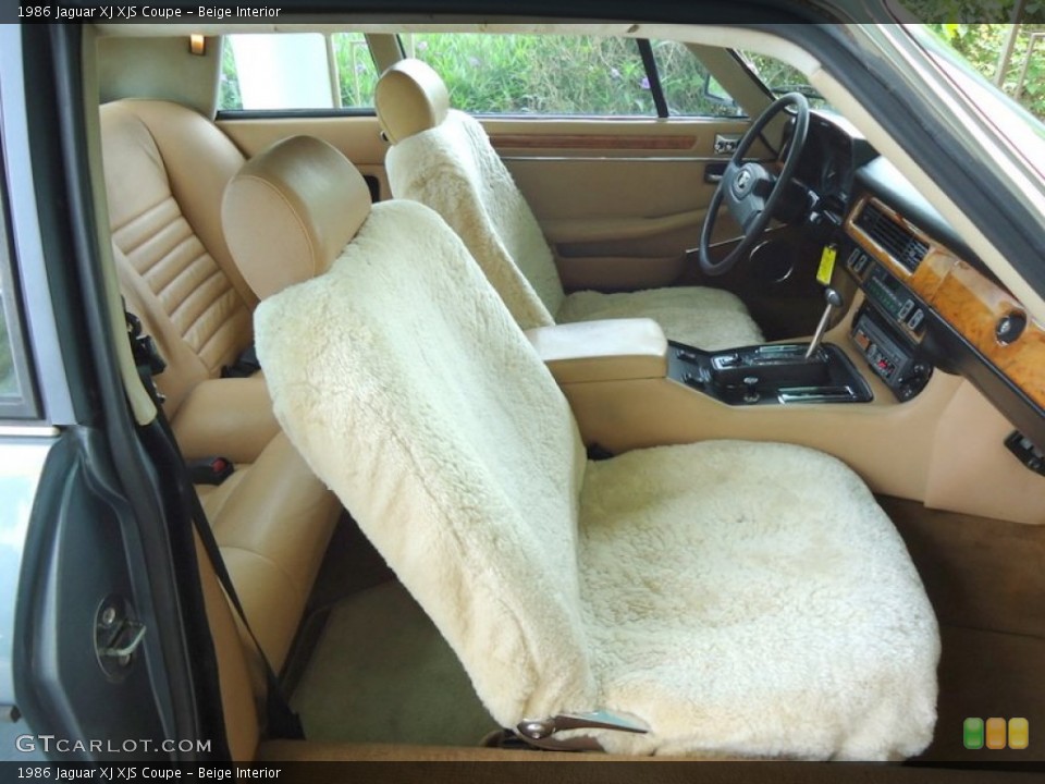 Beige Interior Photo for the 1986 Jaguar XJ XJS Coupe #66069210