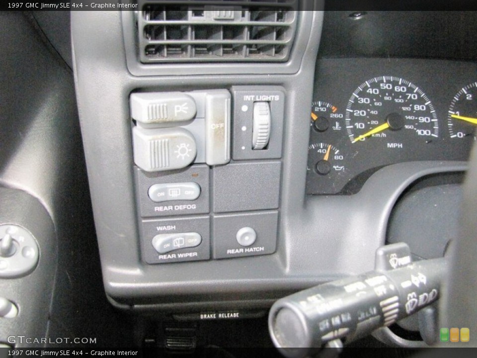 Graphite Interior Controls for the 1997 GMC Jimmy SLE 4x4 #66076742