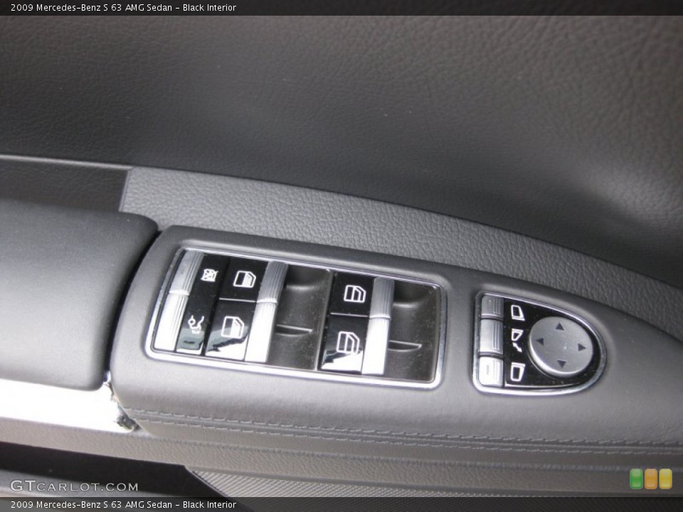 Black Interior Controls for the 2009 Mercedes-Benz S 63 AMG Sedan #66083598