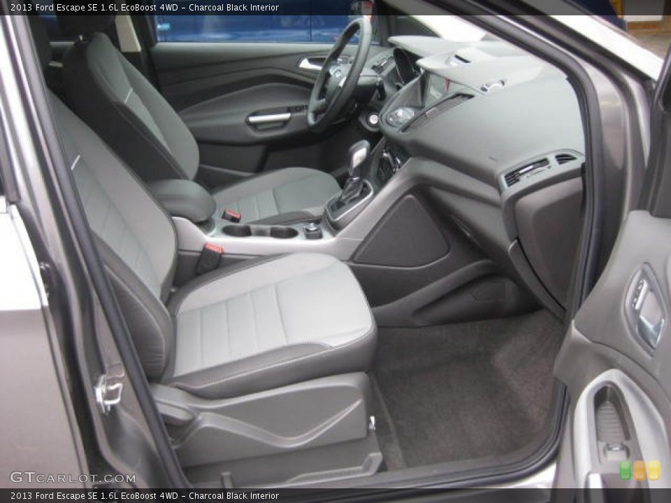 Charcoal Black Interior Photo for the 2013 Ford Escape SE 1.6L EcoBoost 4WD #66090156
