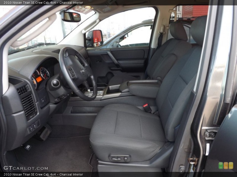 Charcoal Interior Photo for the 2010 Nissan Titan SE Crew Cab 4x4 #66092157