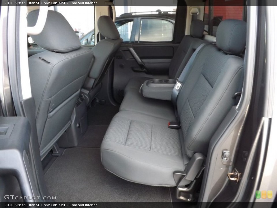 Charcoal Interior Photo for the 2010 Nissan Titan SE Crew Cab 4x4 #66092178