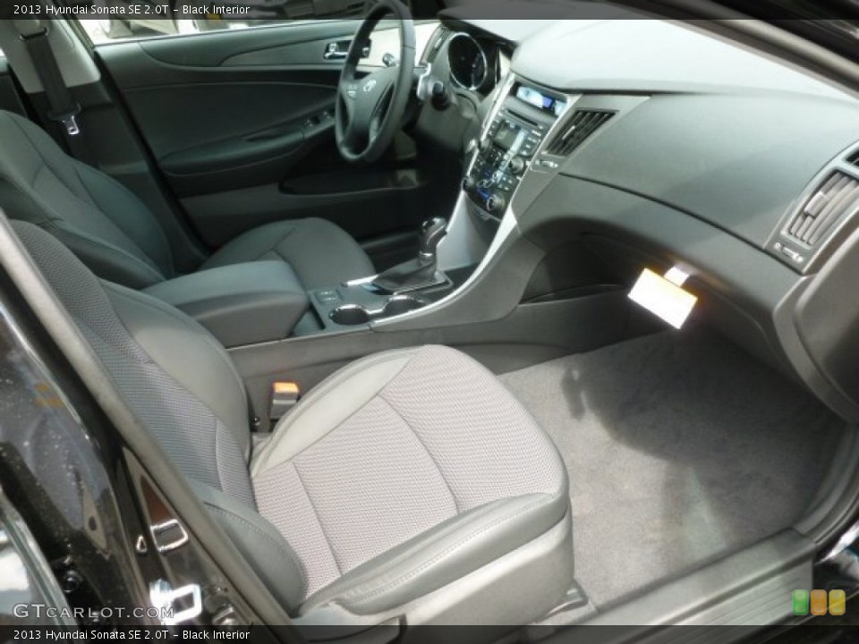 Black Interior Photo for the 2013 Hyundai Sonata SE 2.0T #66097734